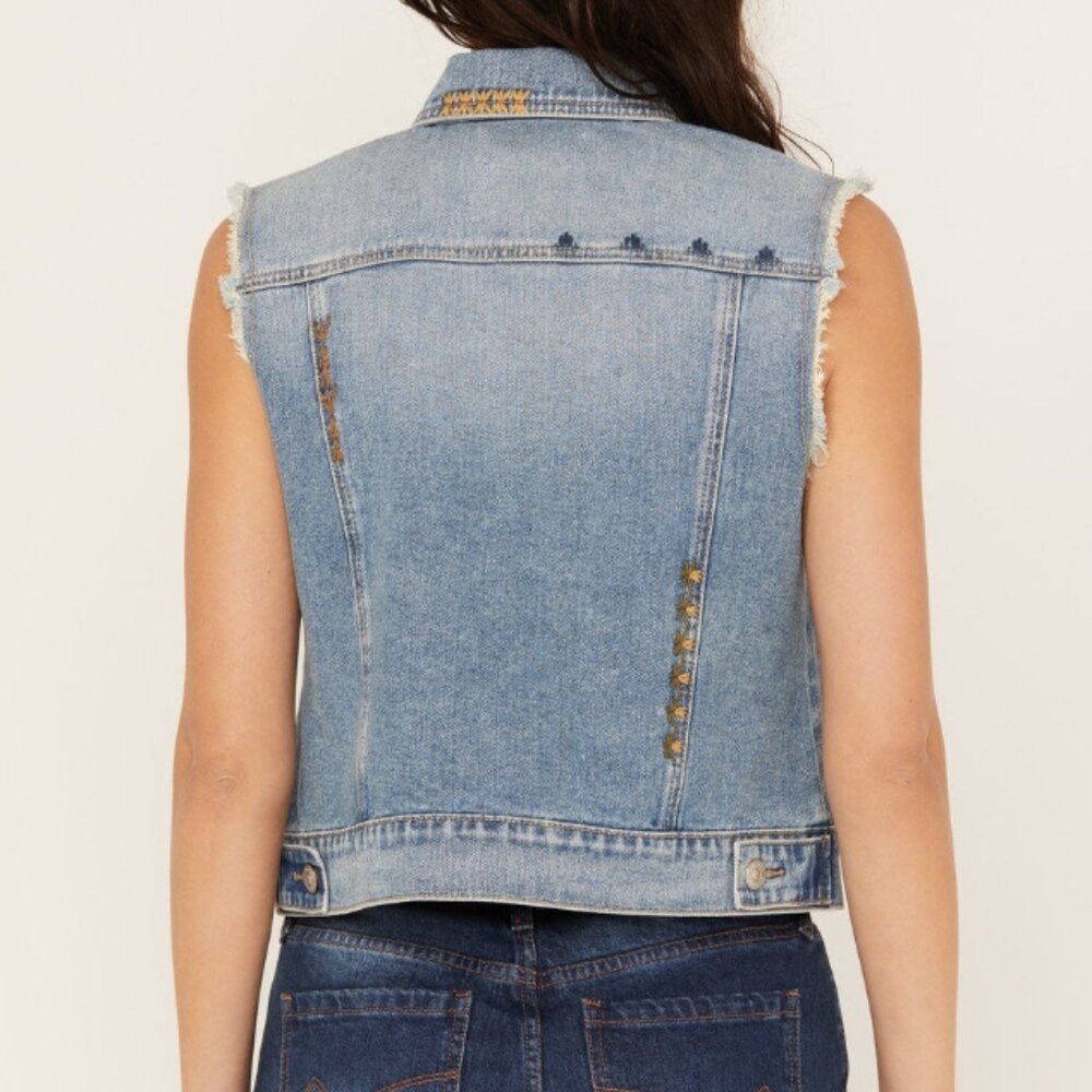 Cleo + Wolf Oversized Embroidered Denim Vest | Medium Wash | Western Boho 🤠 - Picture 7 of 15